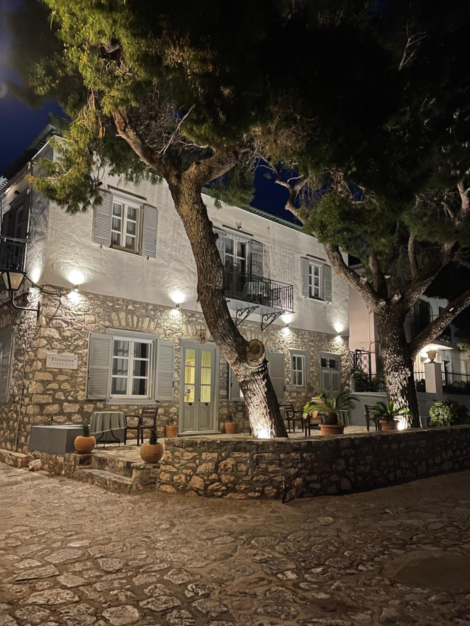 Piteoussa Rooms ไฮดรา ภายนอก รูปภาพ